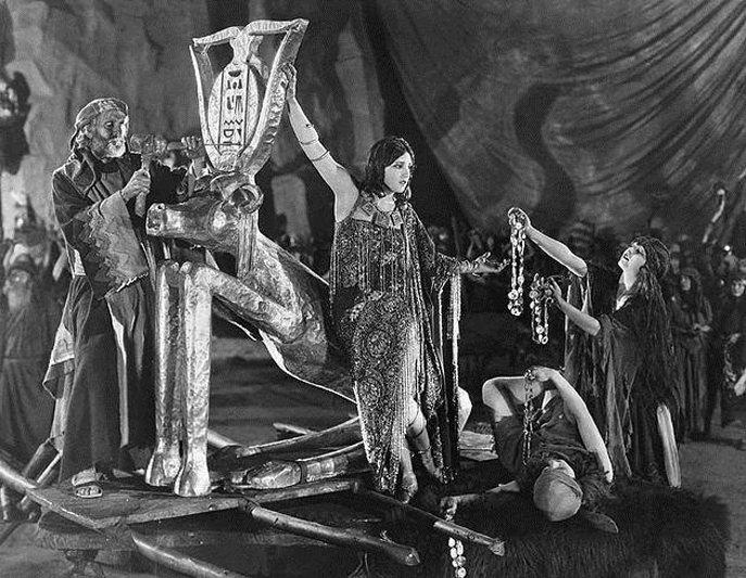 The-Ten-Commandments-2