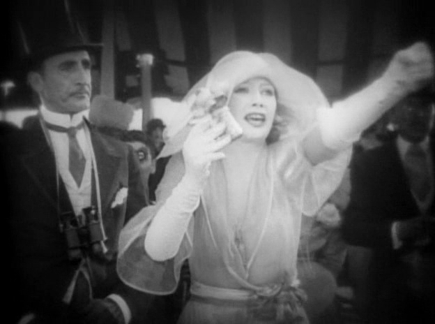 vlcsnap-2019-02-17-18h57m16s284